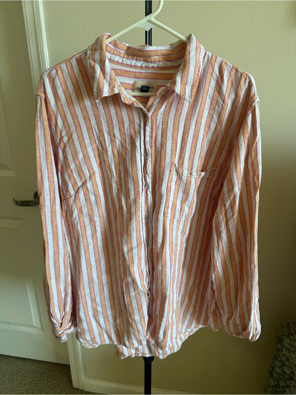 Universal Thread Peach & White Striped Button-Down Shirt